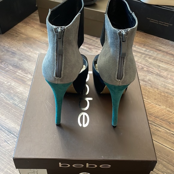 Bebe Black, Gray, and Turquoise Heels! - Picture 3 of 5